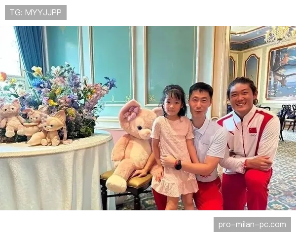 王励勤随手一张照片，评论区都在猜这是运动员的生活还是富豪的周末